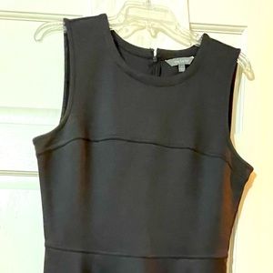 Daisy Fuentes black dress